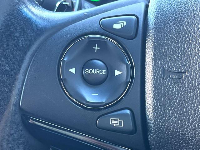 ヴェゼル ハイブリッドRS・ホンダセンシング 純正ナビ バックカメラ 衝突被害軽減システム レーダークルーズ ハーフレザーシート ドラレコ スマートキー LEDヘッド ビルトインETC オートライト オートエアコン 純正15インチアルミ(27枚目)