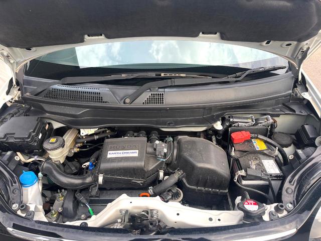 N-ONE プレミアム 純正SDナビ バックカメラ ハーフレザーシート ドラレコ スマートキー HIDヘッド クルコン オートライト オートエアコン 14インチアルミ Bluetooth CD DVD再生 フルセグ(18枚目)