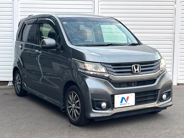 高透明度のガラス皮膜で撥水はもちろん、上質なツヤ・光沢を実現。紫外線や酸性雨から大切な愛車を保護し、色あせ・劣化を防止。「弾スプラッシュコート」、「弾プリミッサコート」からお選びいただけます。