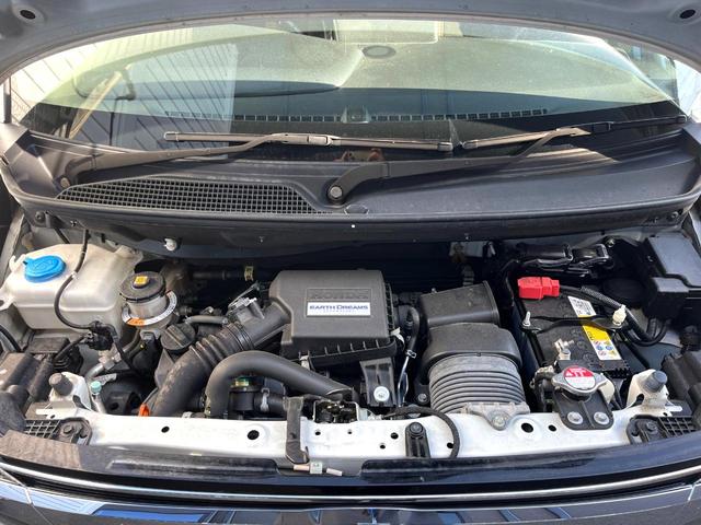 N-BOXカスタム G・Lターボホンダセンシング ターボ 両側電動ドア バックカメラ 衝突被害軽減システム レーダークルーズ 禁煙車 ハーフレザーシート ドラレコ コーナーセンサー LEDヘッド ビルトインETC 車線逸脱警報 オートライト(18枚目)