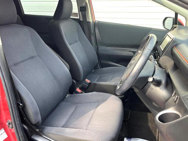 シエンタ Ｇ　純正ナビ　トヨタセーフティセンス　両側電動ドア　バックカメラ　衝突被害軽減システム　車線逸脱警報　オートエアコン　Ｂｌｕｅｔｏｏｔｈ　ＣＤ　ＤＶＤ再生　フルセグ（7枚目）