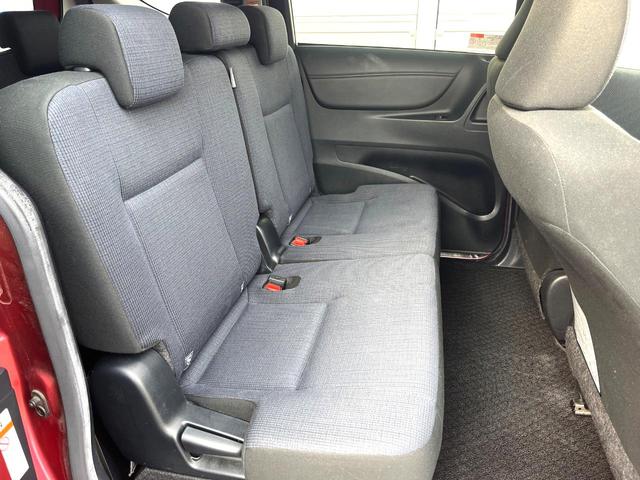 シエンタ Ｇ　純正ナビ　トヨタセーフティセンス　両側電動ドア　バックカメラ　衝突被害軽減システム　車線逸脱警報　オートエアコン　Ｂｌｕｅｔｏｏｔｈ　ＣＤ　ＤＶＤ再生　フルセグ（8枚目）