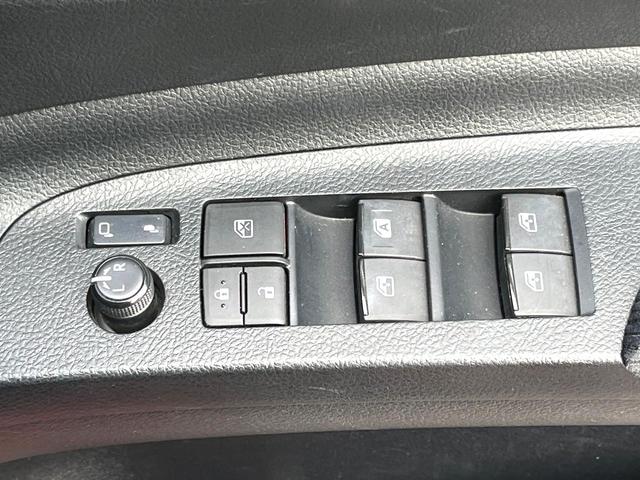 シエンタ Ｇ　純正ナビ　トヨタセーフティセンス　両側電動ドア　バックカメラ　衝突被害軽減システム　車線逸脱警報　オートエアコン　Ｂｌｕｅｔｏｏｔｈ　ＣＤ　ＤＶＤ再生　フルセグ（32枚目）