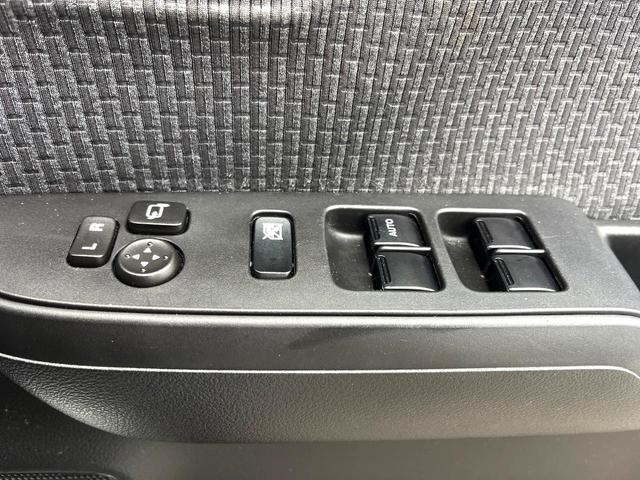 ソリオ Ｇ　電動スライドドア　ＳＤナビ　ＣＤ　ＤＶＤ再生　フルセグ　スマートキー　電動格納ミラー　盗難防止装置　ドアバイザー（25枚目）