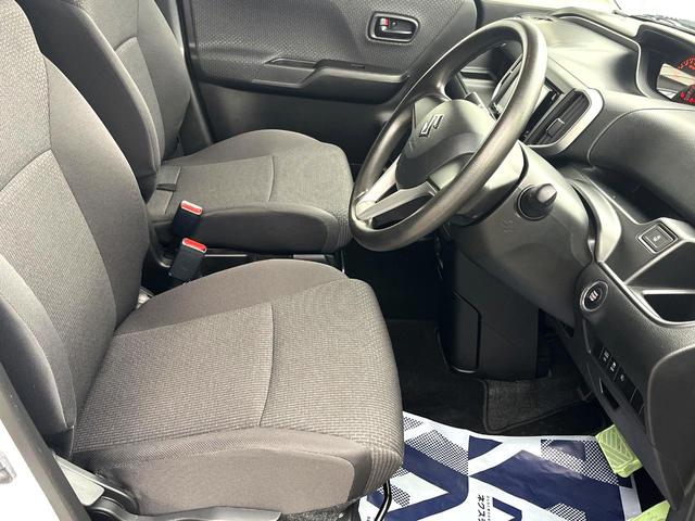 ソリオ Ｇ　電動スライドドア　ＳＤナビ　ＣＤ　ＤＶＤ再生　フルセグ　スマートキー　電動格納ミラー　盗難防止装置　ドアバイザー（29枚目）