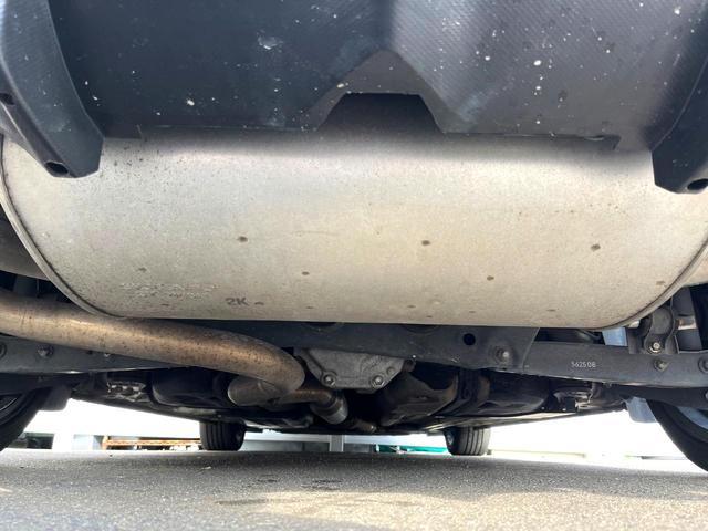 ８６ ＧＴ　バックカメラ　禁煙車　ドラレコ　スマートキー　ＨＩＤヘッド　ＥＴＣ　クルコン　純正１７インチアルミ　デュアルエアコン　Ｂｌｕｅｔｏｏｔｈ　ＣＤ　ＤＶＤ再生　フルセグ　パドルシフト（19枚目）