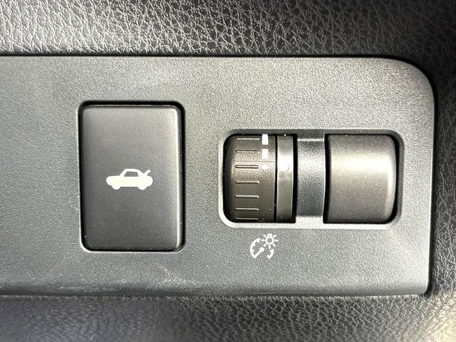 ８６ ＧＴ　バックカメラ　禁煙車　ドラレコ　スマートキー　ＨＩＤヘッド　ＥＴＣ　クルコン　純正１７インチアルミ　デュアルエアコン　Ｂｌｕｅｔｏｏｔｈ　ＣＤ　ＤＶＤ再生　フルセグ　パドルシフト（30枚目）