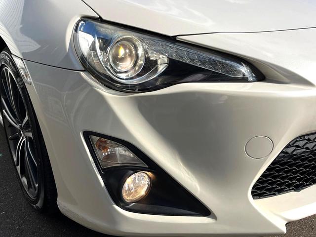 ８６ ＧＴ　バックカメラ　禁煙車　ドラレコ　スマートキー　ＨＩＤヘッド　ＥＴＣ　クルコン　純正１７インチアルミ　デュアルエアコン　Ｂｌｕｅｔｏｏｔｈ　ＣＤ　ＤＶＤ再生　フルセグ　パドルシフト（39枚目）