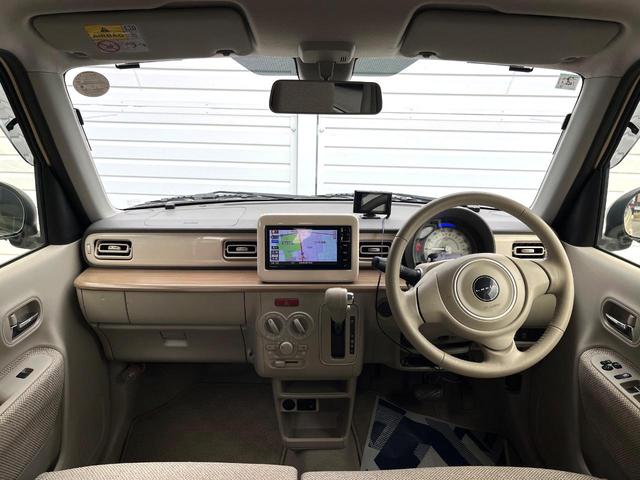 アルトラパン Ｓ　衝突被害軽減システム　禁煙車　シートヒーター　スマートキー　ＨＩＤヘッド　ＥＴＣ　オートライト　Ｂｌｕｅｔｏｏｔｈ　ＣＤ　ＤＶＤ再生　フルセグ（2枚目）