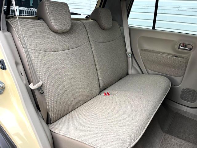 アルトラパン Ｓ　衝突被害軽減システム　禁煙車　シートヒーター　スマートキー　ＨＩＤヘッド　ＥＴＣ　オートライト　Ｂｌｕｅｔｏｏｔｈ　ＣＤ　ＤＶＤ再生　フルセグ（9枚目）