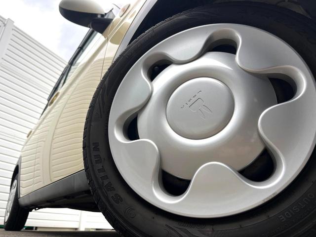 アルトラパン Ｓ　衝突被害軽減システム　禁煙車　シートヒーター　スマートキー　ＨＩＤヘッド　ＥＴＣ　オートライト　Ｂｌｕｅｔｏｏｔｈ　ＣＤ　ＤＶＤ再生　フルセグ（13枚目）