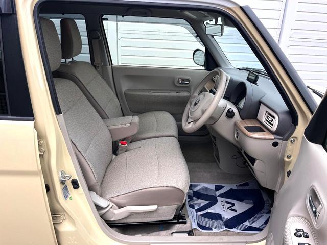 アルトラパン Ｓ　衝突被害軽減システム　禁煙車　シートヒーター　スマートキー　ＨＩＤヘッド　ＥＴＣ　オートライト　Ｂｌｕｅｔｏｏｔｈ　ＣＤ　ＤＶＤ再生　フルセグ（29枚目）