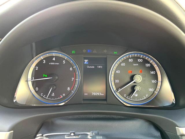 ハリアー プレミアム バックカメラ レーダークルーズ 電動リアゲート ハーフレザーシート パワーシート スマートキー LEDヘッド ビルトインETC 純正18インチアルミ オートライト デュアルエアコン(23枚目)