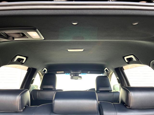 ハリアー プレミアム バックカメラ レーダークルーズ 電動リアゲート ハーフレザーシート パワーシート スマートキー LEDヘッド ビルトインETC 純正18インチアルミ オートライト デュアルエアコン(38枚目)