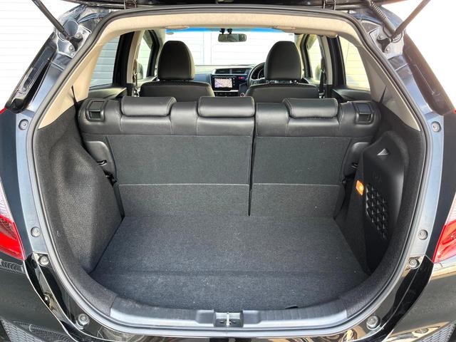 フィットハイブリッド Lパッケージ バックカメラ 禁煙車 ドラレコ スマートキー LEDヘッド ETC クルコン 純正15インチアルミ オートライト オートエアコン Bluetooth CD 地デジ(40枚目)