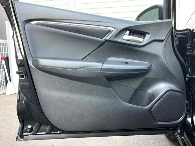 フィットハイブリッド Lパッケージ バックカメラ 禁煙車 ドラレコ スマートキー LEDヘッド ETC クルコン 純正15インチアルミ オートライト オートエアコン Bluetooth CD 地デジ(41枚目)