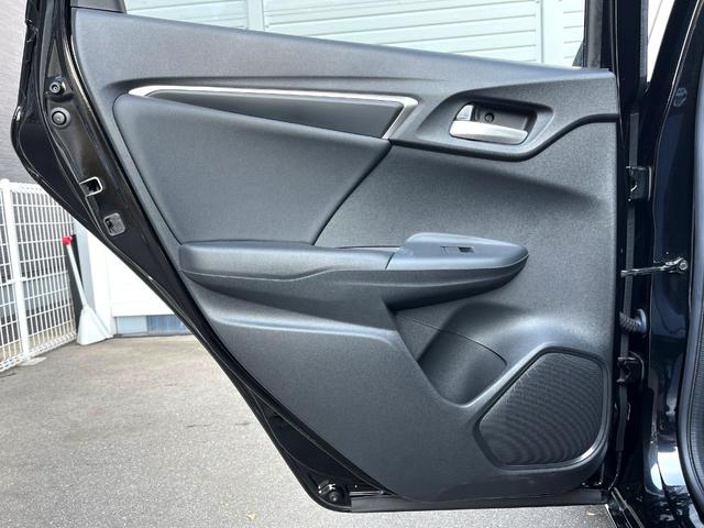 フィットハイブリッド Lパッケージ バックカメラ 禁煙車 ドラレコ スマートキー LEDヘッド ETC クルコン 純正15インチアルミ オートライト オートエアコン Bluetooth CD 地デジ(43枚目)