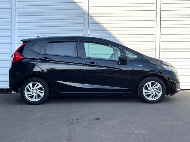 フィットハイブリッド Lパッケージ バックカメラ 禁煙車 ドラレコ スマートキー LEDヘッド ETC クルコン 純正15インチアルミ オートライト オートエアコン Bluetooth CD 地デジ(49枚目)