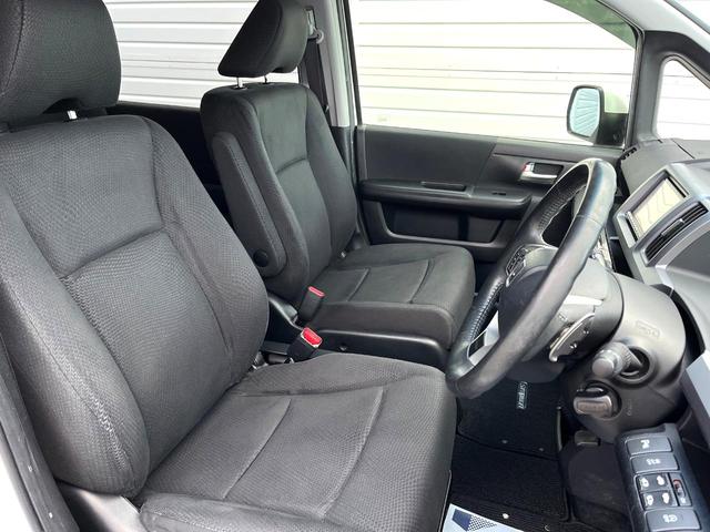 ステップワゴンスパーダ Z 両側電動ドア SDナビ バックカメラ スマートキー HIDヘッド ETC クルコン 純正16インチアルミ オートライト オートエアコン Bluetooth CD DVD再生 フルセグ(8枚目)