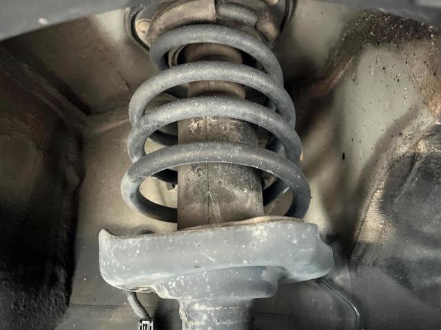 ステップワゴンスパーダ Z 両側電動ドア SDナビ バックカメラ スマートキー HIDヘッド ETC クルコン 純正16インチアルミ オートライト オートエアコン Bluetooth CD DVD再生 フルセグ(20枚目)