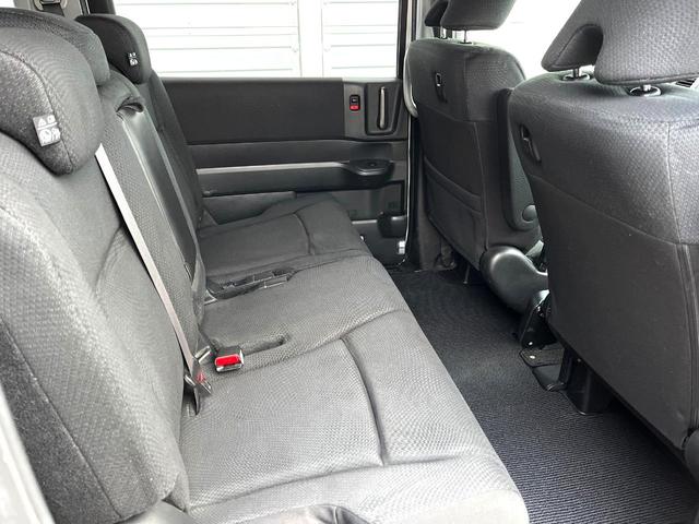 ステップワゴンスパーダ Z 両側電動ドア SDナビ バックカメラ スマートキー HIDヘッド ETC クルコン 純正16インチアルミ オートライト オートエアコン Bluetooth CD DVD再生 フルセグ(39枚目)