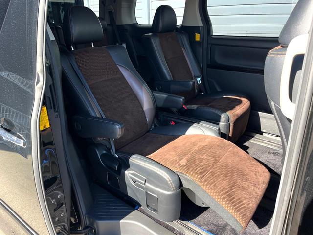 アルファード 240S タイプゴールドII サンルーフ エアロ 両側電動ドア 後席モニター バックカメラ 電動リアゲート ハーフレザーシート コーナーセンサー スマートキー HIDヘッド ビルトインETC 純正18インチアルミ オートライト(37枚目)