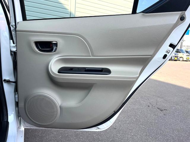 アクア G スマートキー オートライト オートエアコン CD(38枚目)