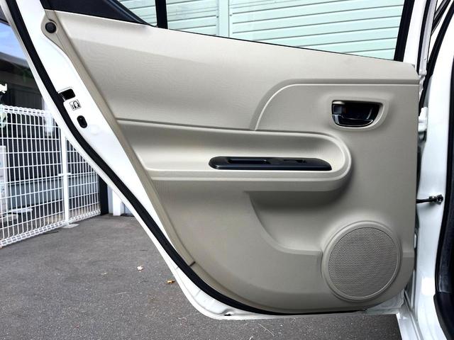 アクア G スマートキー オートライト オートエアコン CD(40枚目)