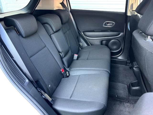 ヴェゼル ハイブリッドX SDナビ バックカメラ スマートキー LEDヘッド ETC クルコン 純正17インチアルミ オートライト オートエアコン Bluetooth CD DVD再生 地デジ パドルシフト(9枚目)