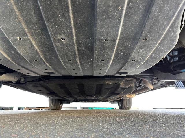 ヴェゼル ハイブリッドX SDナビ バックカメラ スマートキー LEDヘッド ETC クルコン 純正17インチアルミ オートライト オートエアコン Bluetooth CD DVD再生 地デジ パドルシフト(19枚目)