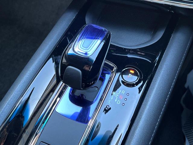 ヴェゼル ハイブリッドX SDナビ バックカメラ スマートキー LEDヘッド ETC クルコン 純正17インチアルミ オートライト オートエアコン Bluetooth CD DVD再生 地デジ パドルシフト(28枚目)