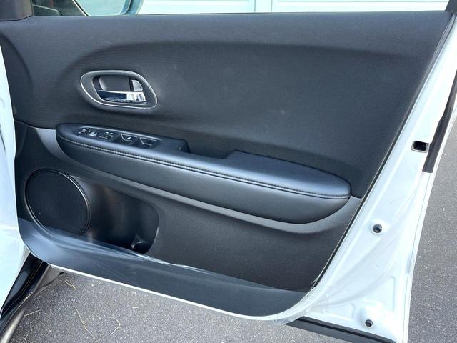 ヴェゼル ハイブリッドX SDナビ バックカメラ スマートキー LEDヘッド ETC クルコン 純正17インチアルミ オートライト オートエアコン Bluetooth CD DVD再生 地デジ パドルシフト(44枚目)