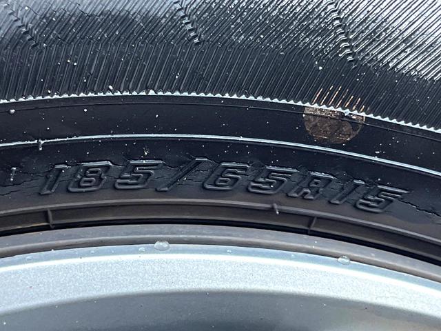 フリードハイブリッド ジャストセレクション　両側電動ドア　純正ＳＤナビ　バックカメラ　禁煙車　スマートキー　ＨＩＤヘッド　ＥＴＣ　クルコン　オートライト　オートエアコン　ＣＤ　ＤＶＤ再生　地デジ（48枚目）