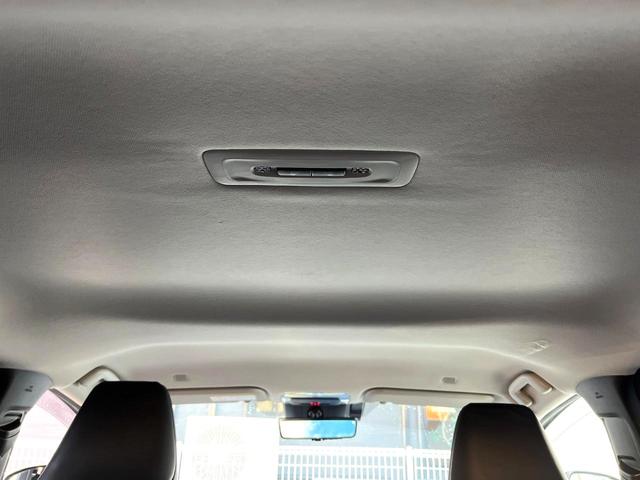 プリウス Z フルエアロ 全周囲カメラ 100V電源 衝突被害軽減システム 電動リアゲート レザー調シート パワーシート ドラレコ コーナーセンサー スマートキー LEDヘッド ナビ連動ETC 純正19インチアルミ(49枚目)