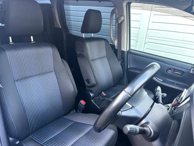 ヴォクシー ＺＳ　煌ＩＩ　両側電動ドア　純正ＳＤナビ　バックカメラ　衝突被害軽減システム　コーナーセンサー　スマートキー　ＬＥＤヘッド　ＥＴＣ　純正１６インチアルミ　オートライト　デュアルエアコン　Ｂｌｕｅｔｏｏｔｈ　ＣＤ（8枚目）