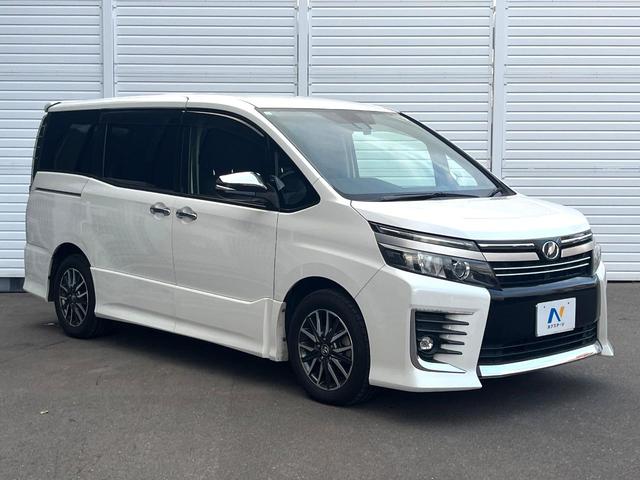 ヴォクシー ＺＳ　煌ＩＩ　両側電動ドア　純正ＳＤナビ　バックカメラ　衝突被害軽減システム　コーナーセンサー　スマートキー　ＬＥＤヘッド　ＥＴＣ　純正１６インチアルミ　オートライト　デュアルエアコン　Ｂｌｕｅｔｏｏｔｈ　ＣＤ（16枚目）