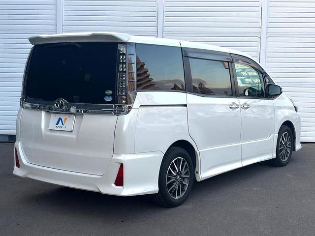 ヴォクシー ＺＳ　煌ＩＩ　両側電動ドア　純正ＳＤナビ　バックカメラ　衝突被害軽減システム　コーナーセンサー　スマートキー　ＬＥＤヘッド　ＥＴＣ　純正１６インチアルミ　オートライト　デュアルエアコン　Ｂｌｕｅｔｏｏｔｈ　ＣＤ（17枚目）