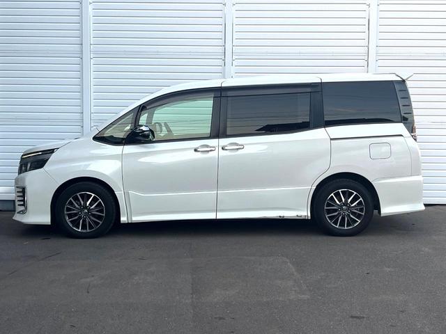 ヴォクシー ＺＳ　煌ＩＩ　両側電動ドア　純正ＳＤナビ　バックカメラ　衝突被害軽減システム　コーナーセンサー　スマートキー　ＬＥＤヘッド　ＥＴＣ　純正１６インチアルミ　オートライト　デュアルエアコン　Ｂｌｕｅｔｏｏｔｈ　ＣＤ（50枚目）