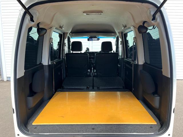 ハイゼットカーゴ クルーズターボＳＡＩＩＩ　４ＷＤ　ＭＴ車　衝突被害軽減システム　ＬＥＤヘッドライト　オートライト　ＣＤ　ＬＥＤフォグ　オートハイビーム　横滑り防止装置　純正アルミホイール　アイドリングストップ　電動格納ミラー（37枚目）