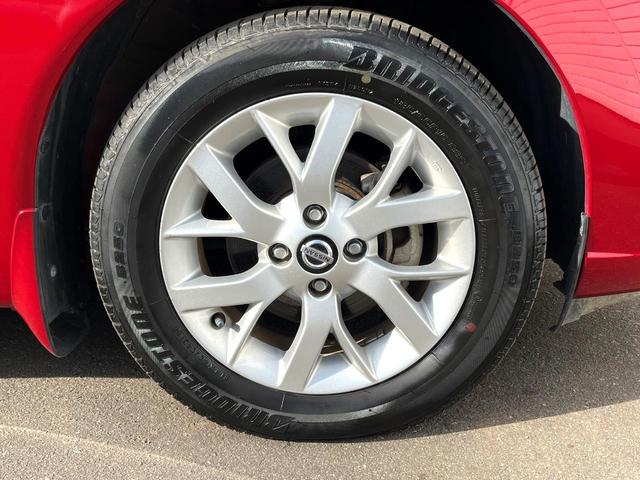 ノート ｅ－パワー　Ｘ　全周囲カメラ　衝突被害軽減システム　禁煙車　ドラレコ　コーナーセンサー　スマートキー　純正１５インチアルミ　車線逸脱警報　オートライト　オートエアコン　Ｂｌｕｅｔｏｏｔｈ　ＣＤ　ＤＶＤ再生　フルセグ（44枚目）