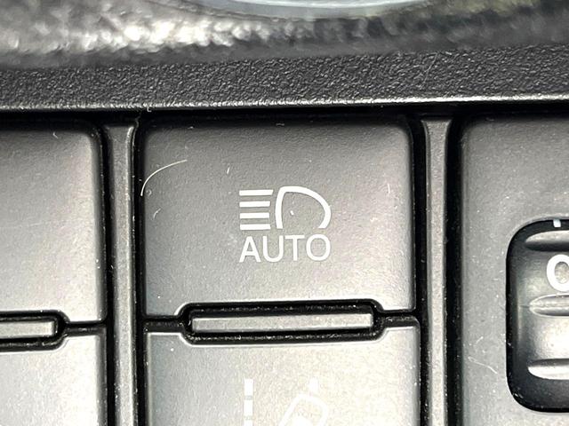 シエンタ Ｇ　両側電動ドア　純正ＳＤナビ　後席モニター　バックカメラ　衝突被害軽減システム　スマートキー　ビルトインＥＴＣ　オートエアコン　Ｂｌｕｅｔｏｏｔｈ　ＤＶＤ再生　フルセグ（29枚目）