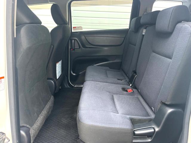 シエンタ Ｇ　両側電動ドア　純正ＳＤナビ　後席モニター　バックカメラ　衝突被害軽減システム　スマートキー　ビルトインＥＴＣ　オートエアコン　Ｂｌｕｅｔｏｏｔｈ　ＤＶＤ再生　フルセグ（43枚目）