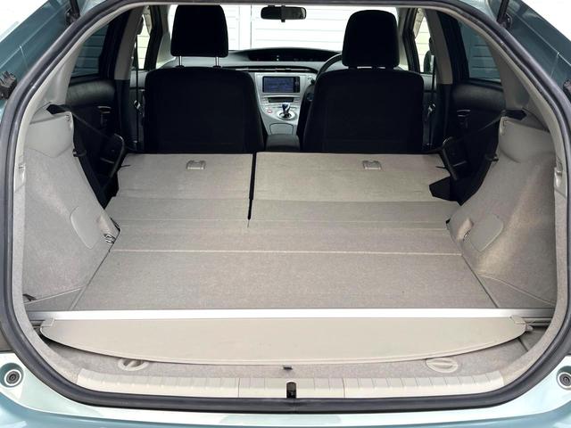 プリウス Ｓ　バックカメラ　スマートキー　ＨＩＤヘッド　ビルトインＥＴＣ　純正１５インチアルミ　オートライト　オートエアコン　Ｂｌｕｅｔｏｏｔｈ　ＣＤ　ＤＶＤ再生　フルセグ（10枚目）