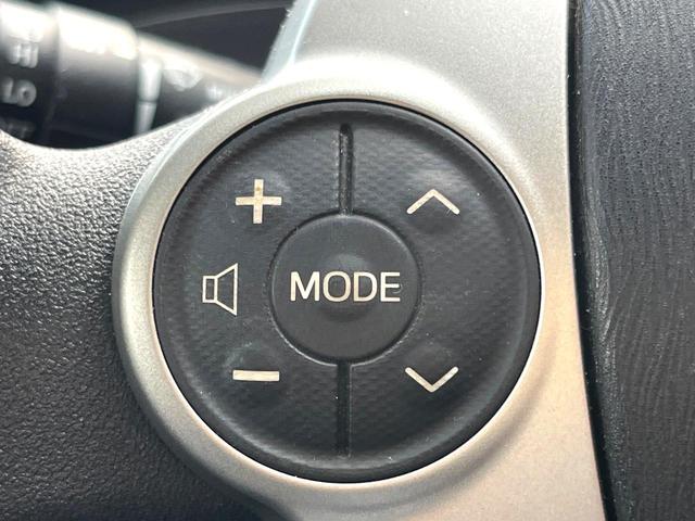 プリウス Ｓ　バックカメラ　スマートキー　ＨＩＤヘッド　ビルトインＥＴＣ　純正１５インチアルミ　オートライト　オートエアコン　Ｂｌｕｅｔｏｏｔｈ　ＣＤ　ＤＶＤ再生　フルセグ（26枚目）