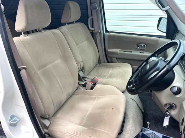 アトレーワゴン カスタムターボＲＳリミテッド　ターボ　電動スライドドア　バックカメラ　ドラレコ　ＨＩＤヘッド　ＥＴＣ　純正１３インチアルミ　オートライト　オートエアコン　Ｂｌｕｅｔｏｏｔｈ　ＣＤ　ＤＶＤ再生　フルセグ（8枚目）