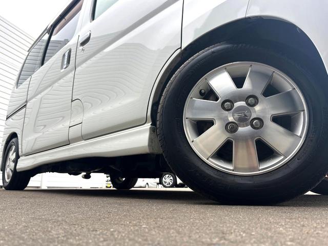 アトレーワゴン カスタムターボＲＳリミテッド　ターボ　電動スライドドア　バックカメラ　ドラレコ　ＨＩＤヘッド　ＥＴＣ　純正１３インチアルミ　オートライト　オートエアコン　Ｂｌｕｅｔｏｏｔｈ　ＣＤ　ＤＶＤ再生　フルセグ（13枚目）