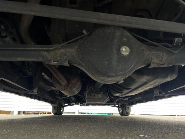 エブリイワゴン ＰＺターボ　電動スライドドア　衝突被害軽減システム　スマートキー　ＨＩＤヘッド　ＥＴＣ　純正１４インチアルミ　オートエアコン　ＣＤ　ＤＶＤ再生　フルセグ（19枚目）