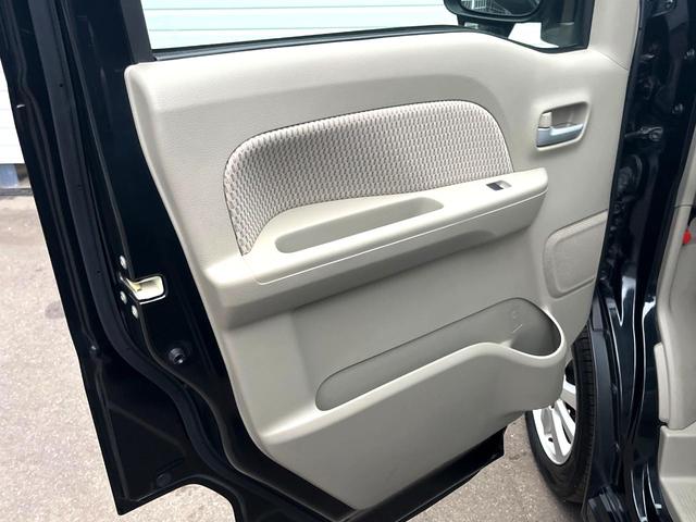 エブリイワゴン ＰＺターボ　電動スライドドア　衝突被害軽減システム　スマートキー　ＨＩＤヘッド　ＥＴＣ　純正１４インチアルミ　オートエアコン　ＣＤ　ＤＶＤ再生　フルセグ（42枚目）