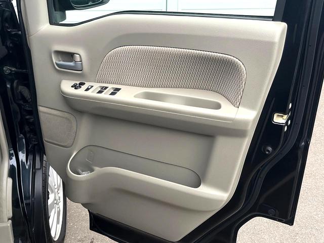 エブリイワゴン ＰＺターボ　電動スライドドア　衝突被害軽減システム　スマートキー　ＨＩＤヘッド　ＥＴＣ　純正１４インチアルミ　オートエアコン　ＣＤ　ＤＶＤ再生　フルセグ（43枚目）