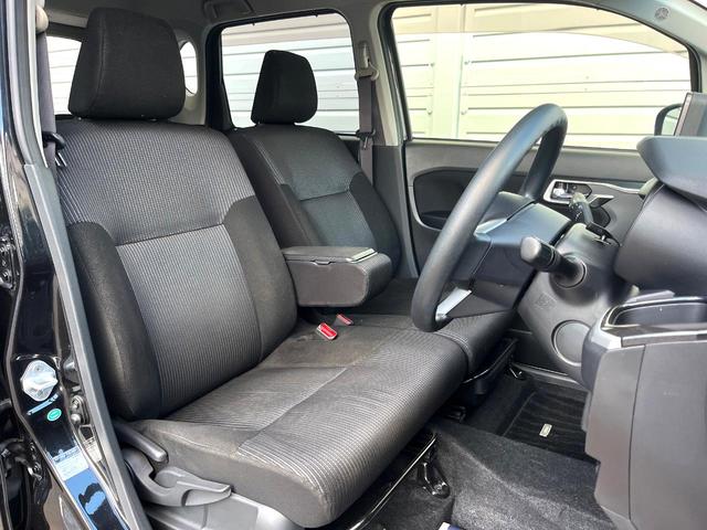 ムーヴ カスタム　Ｘリミテッド　ＳＡＩＩＩ　純正ＳＤナビ　全周囲カメラ　シートヒーター　コーナーセンサー　スマートキー　ＬＥＤヘッド　純正１５インチアルミ　オートハイビーム　オートライト　オートエアコン　Ｂｌｕｅｔｏｏｔｈ　ＤＶＤ再生（8枚目）